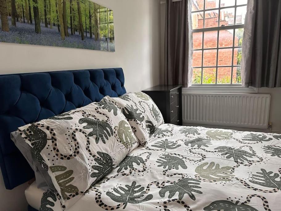 Quirky Town Centre Hideaway Villa Leamington Spa Buitenkant foto