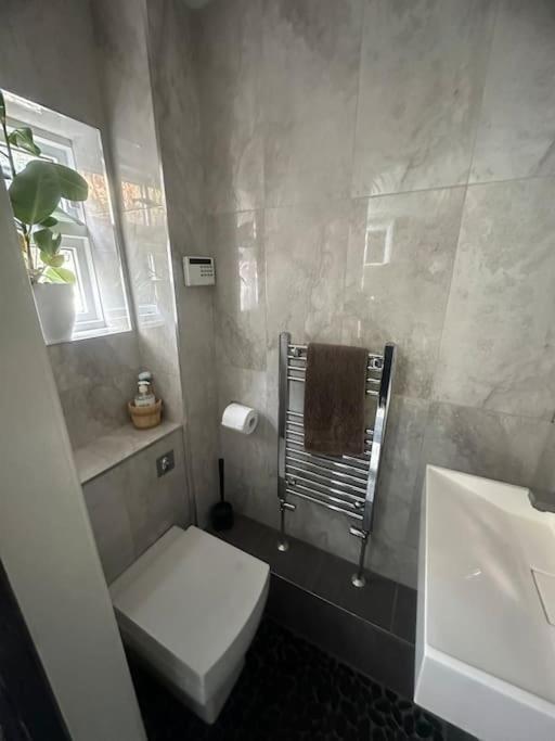 Quirky Town Centre Hideaway Villa Leamington Spa Buitenkant foto