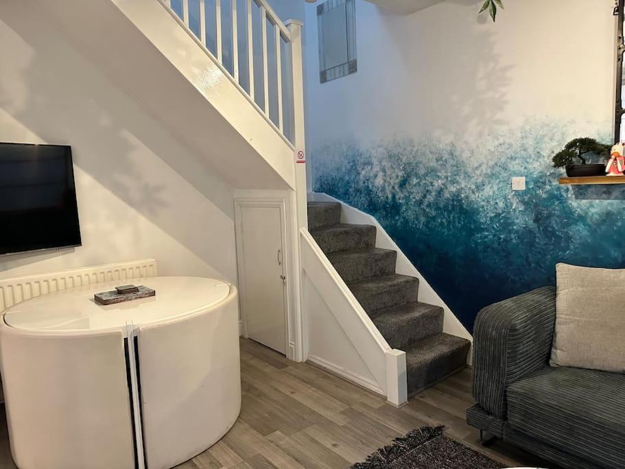 Quirky Town Centre Hideaway Villa Leamington Spa Buitenkant foto